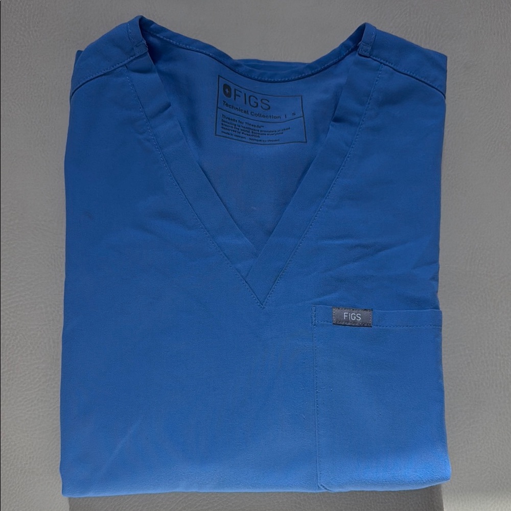 Figs one pocket scrub top